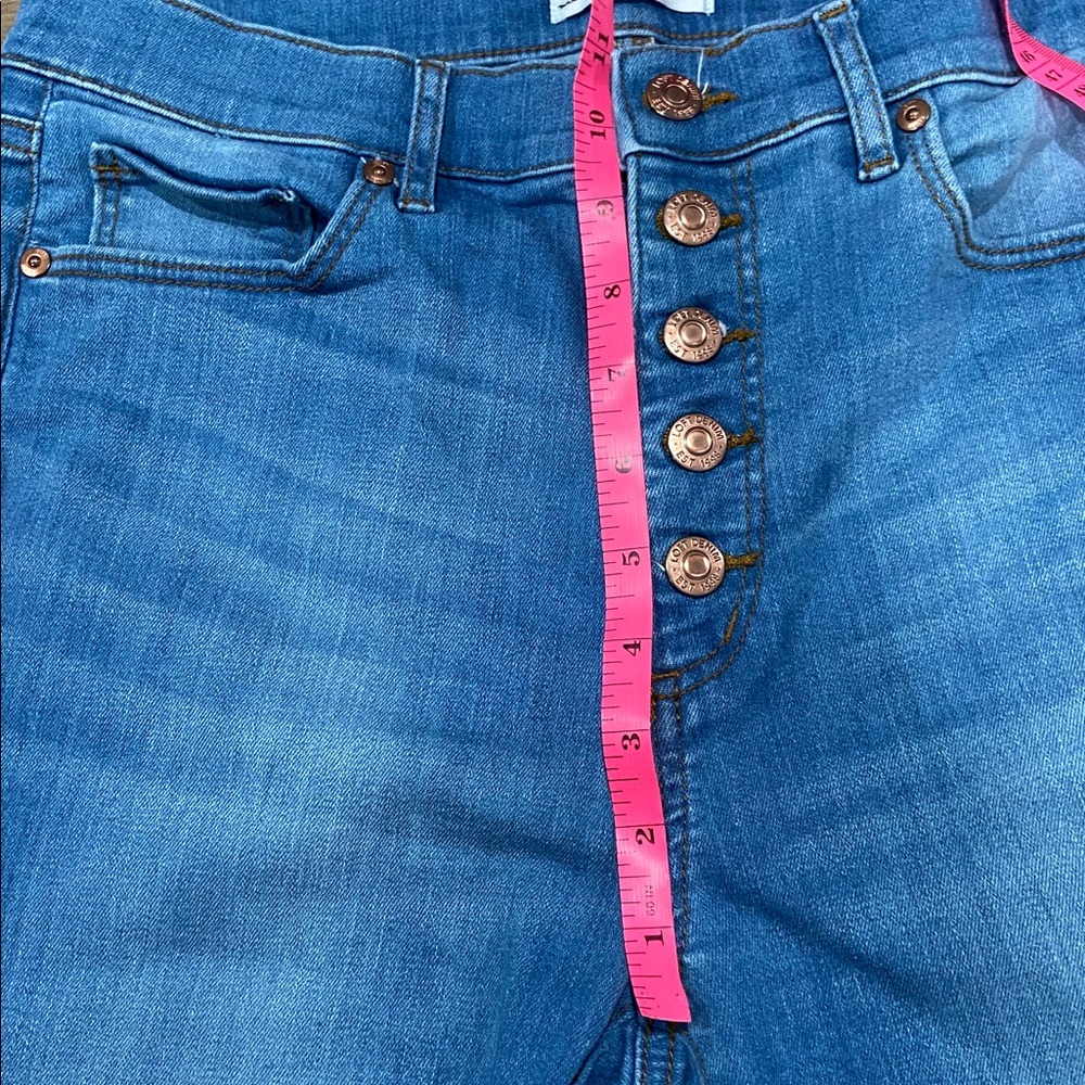 Women's Loft Kick Crop Jeans - Picture 3 of 7